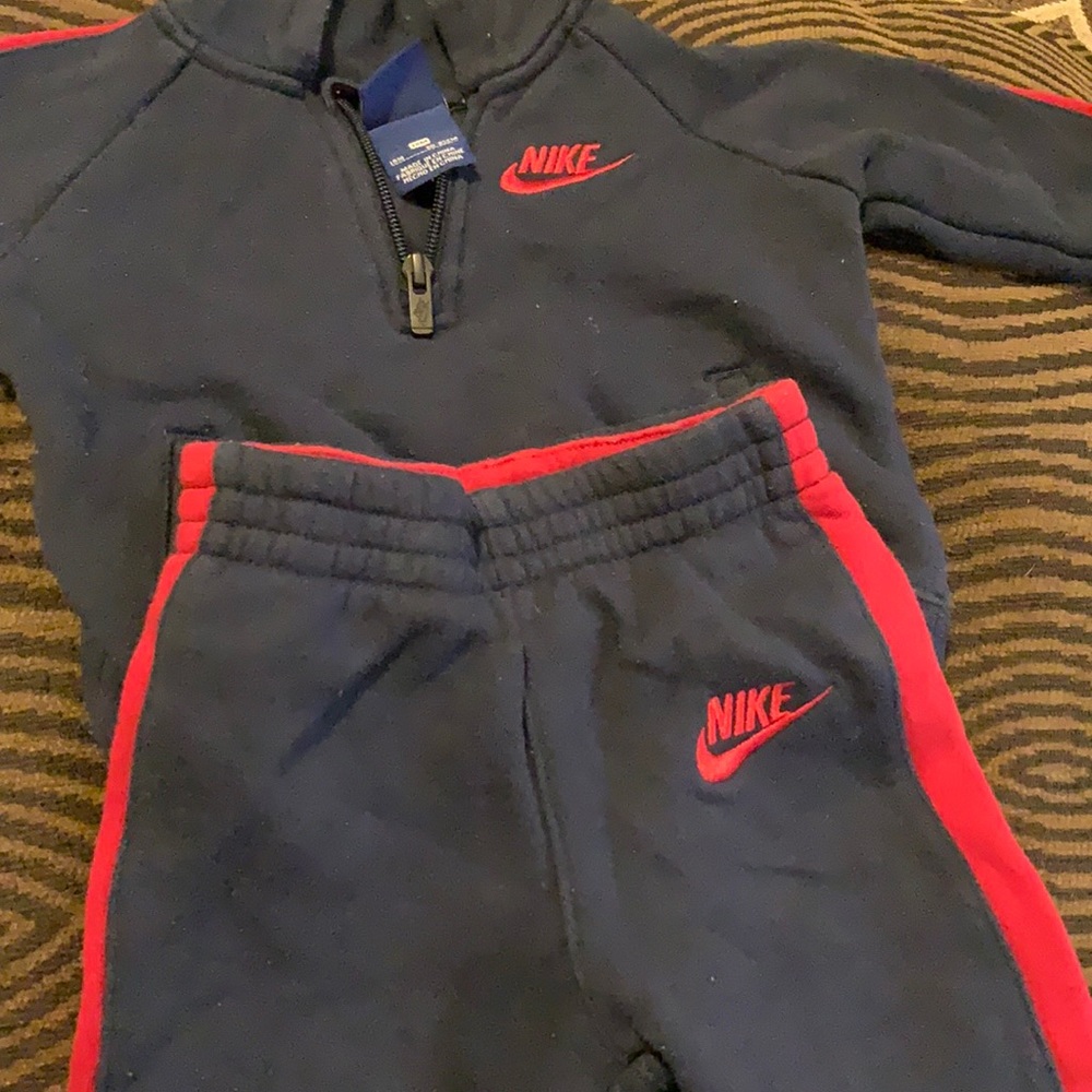Boys Nike sweat suit 18 months